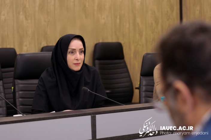 جلسه هماندیشی «بهینهسازی گزارشات مدیریتی کلاسهای آنلاین»